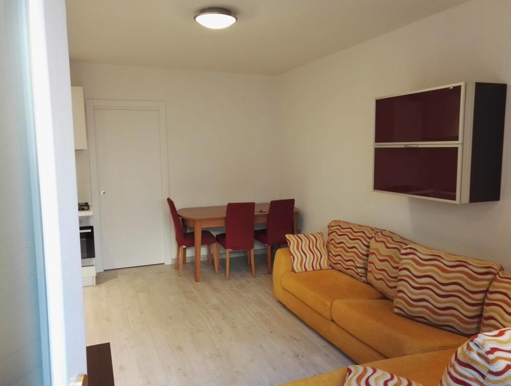 La Casa Nel Borgo Sul Lago Pisogne Exterior foto